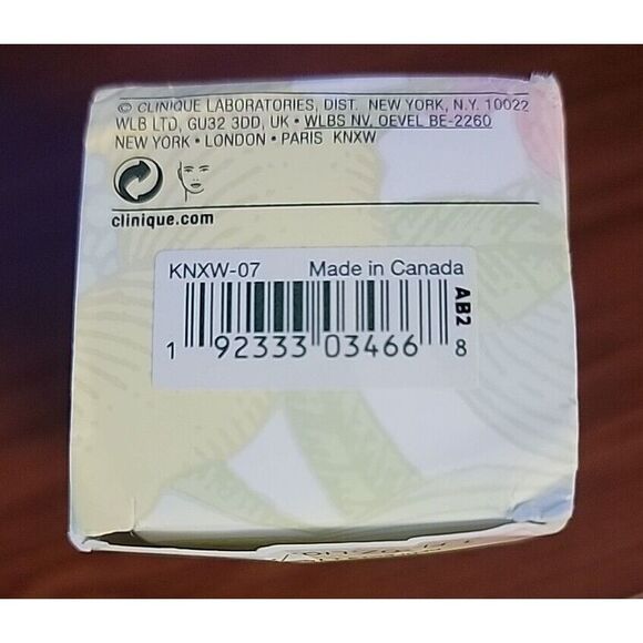 Clinique Even Better Clinical Serum Foundation SPF 25 - CN 70 Vanilla 1 oz - Picture 6 of 9